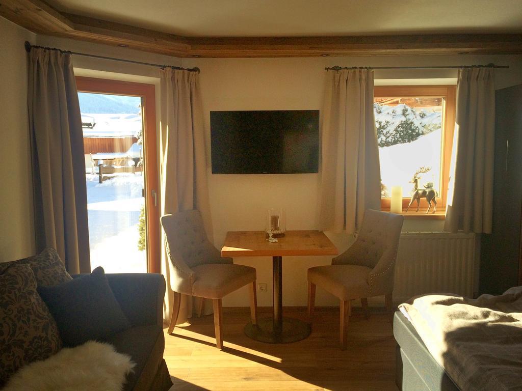 Am Wilden Kaiser Landhausstudios Ellmau Eksteriør billede